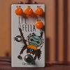 In-depth guitar demo by Riffs, Beards & Gear